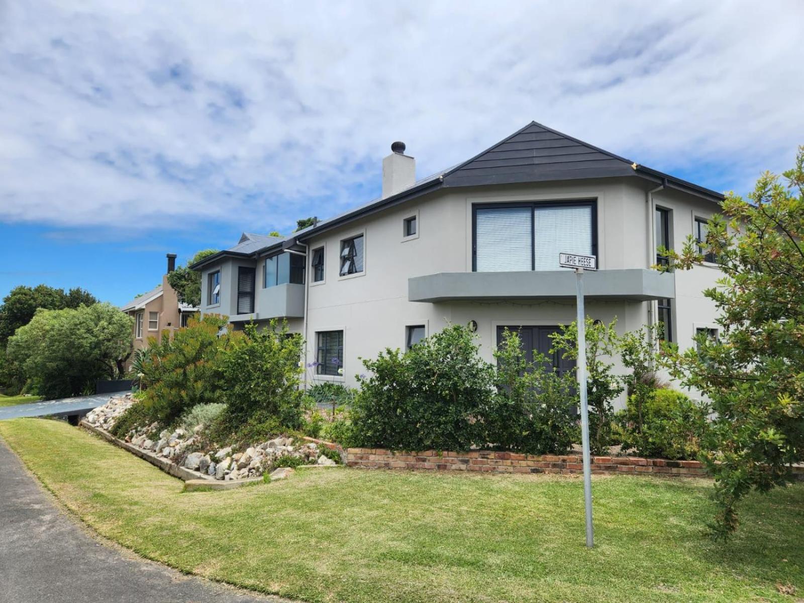 Moondust Near The Ocean, Food And Wine Villa Hermanus Exterior photo